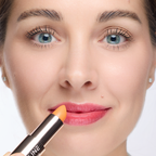 COSLINE Magic Lipstick 490 Gesicht