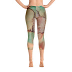 Abstract Capri leggings, Workout Pants 'Abstract Kiss'