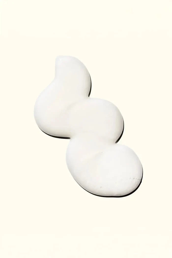 Key ingredients of Amika Normcore shampoo featuring Sea Buckthorn and Coconut Acid to nourish and lather.