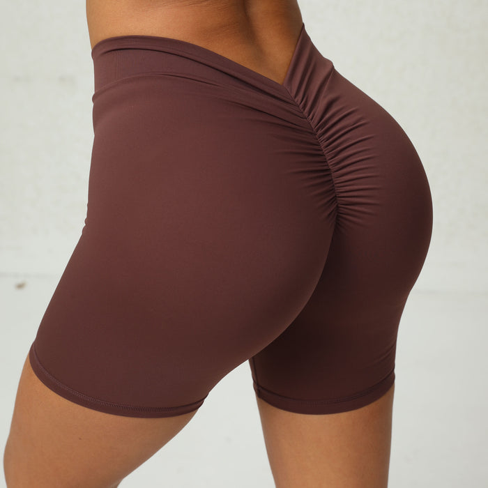 Brown / L