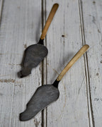 Cake Server - Double Notch