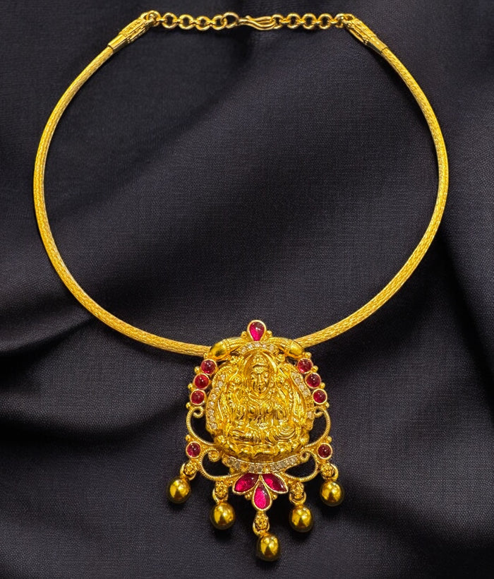The Kavini Silver Kemp Lakshmi Pendant