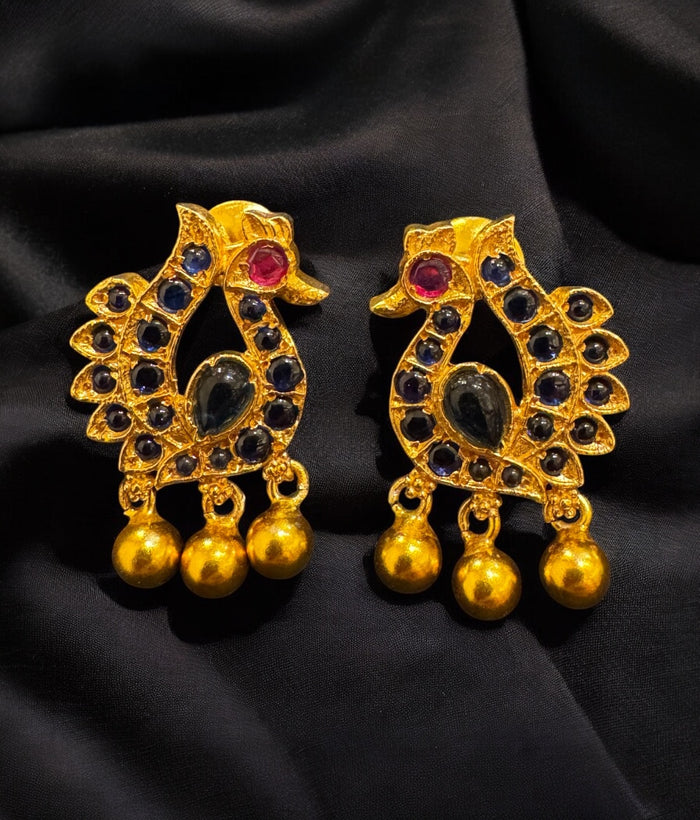 The Lasaka Silver Peacock Blue Kemp Pendant Set