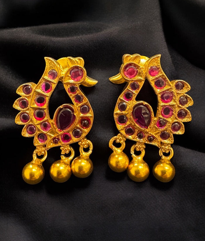 The Lasaka Silver Peacock Kemp Pendant Set